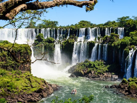 【ペルー＆ブラジル周遊11日間】マチュピチュ＋ナスカの地上絵＋イグアスの滝（両側）＋アマゾンなどを巡る＜貸切／専用車／日本語ガイド／リマ発マナウス着＞