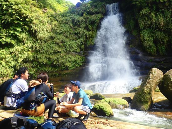 西表島ガイド貸切プライベートツアー 多彩なアクティビティを体験！あなただけのプランをご用意いたします◎＜約7時間／1～7名／昼食付／送迎付／写真プレゼント＞