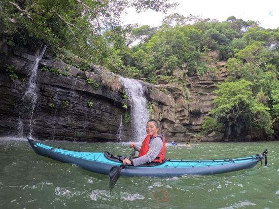 西表島1日シーカヤック 水落の滝で滝行体験＆穴場ビーチへご案内◎シュノーケリングも可＜約6時間30分／昼食付／送迎可／写真プレゼント＞