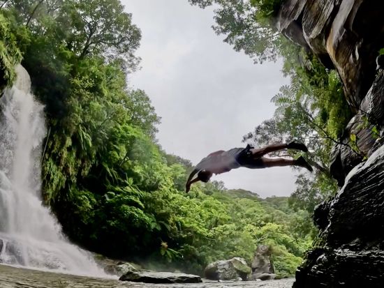 【貸切】西表島ナーラの滝ツアー マングローブカヤック&トレッキング&滝行・飛び込み体験！充実の贅沢プラン◎＜約7時間30分／昼食付／送迎可／写真プレゼント＞