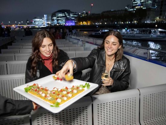 テムズ川 シャンパンナイトクルーズ ＜現地集合・解散＞ by シティクルーズ