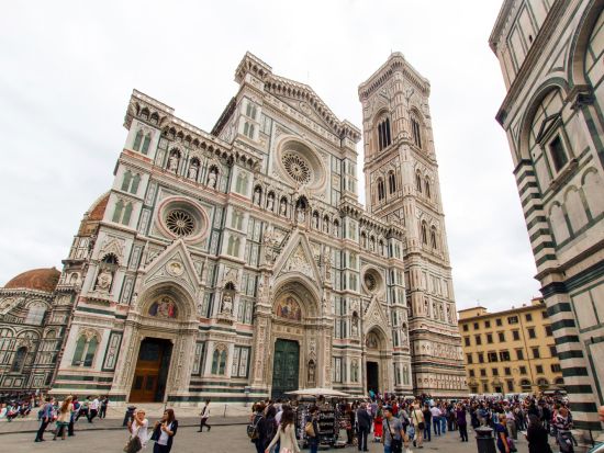 ダヴィデ像＋ドゥオーモ優先入場ツアー　フィレンツェ散策観光付き＜3時間／英語ガイド＞