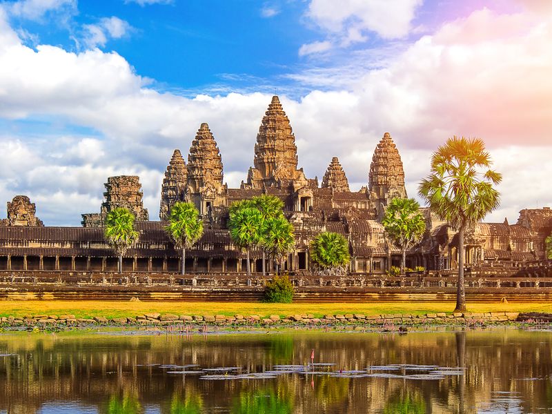 Siem Reap_Angkor Wat_shutterstock_559829917