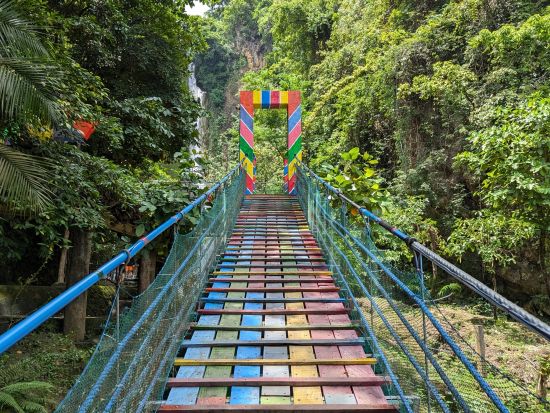 セブ最大の滝へ！マンタユパン滝観光＋モアルボアルシュノーケリング　＜1日／日本語ガイド／ホテル往復送迎＞ By Fun Group