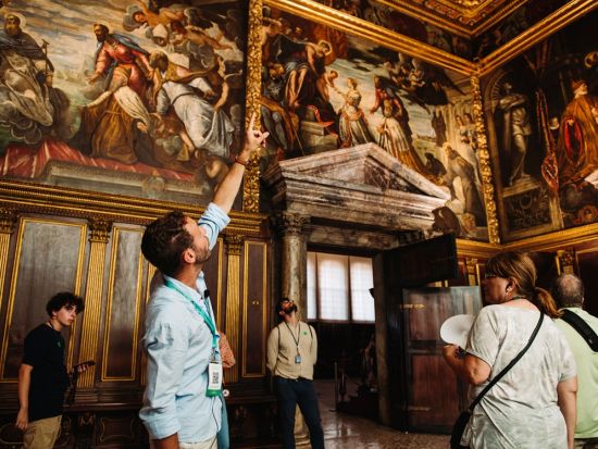 サン・マルコ大聖堂＆ドゥカーレ宮殿ナイトツアー　閉館後の静寂を楽しむ夜の散策＜3時間半／英語ガイド＞