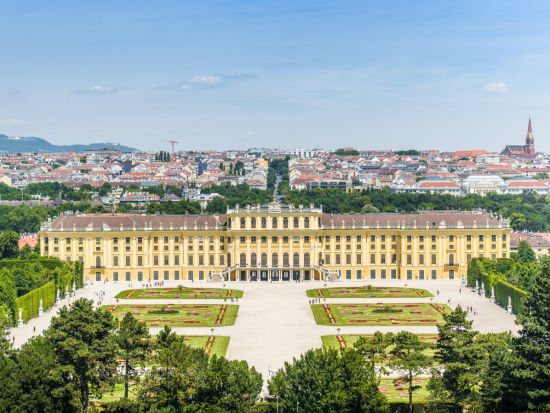 ウィーン発プラハ着　中欧周遊ツアー　世界遺産ウィーン＋ブダペスト＋ブラチスラバ＋プラハ＜ 6泊7日※／月曜／1名催行／日本語＞