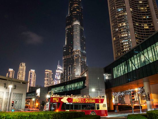 Burj Khalifa Night Bus Tour (1)
