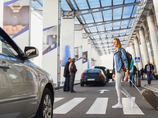 Woman_Airport_shutterstock_543204706 (1)