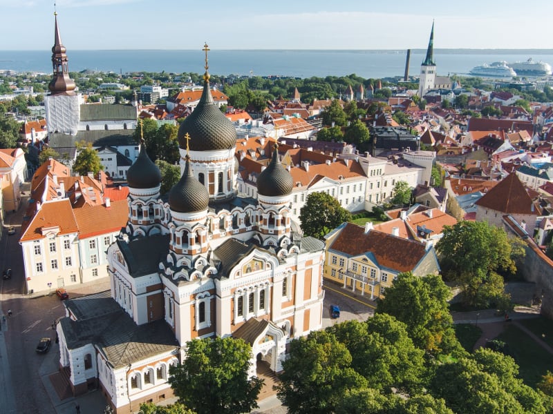 Estonia_Tallinn_alexander-nevsky-cathedral_shutterstock_2497515043