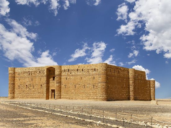 世界遺産アムラ城など砂漠の城めぐり+アンマン市内1日観光ツアー＜貸切／アンマン発着／英語／昼食付き＞