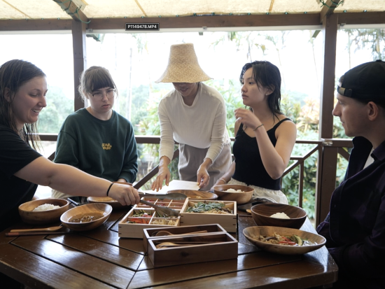 石垣島貸切ジオツアー コーステアリング＆巨大地下鍾乳洞探検 2億年前の地球を体感！＜昼食付／約6時間＞