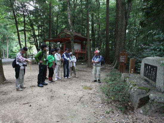 世界遺産熊野古道日帰りトレッキング 中辺路ハイライト7.6km 発心門王子～熊野本宮大社＜現地集合／語り部ガイド付き＞ by 熊野トラベル