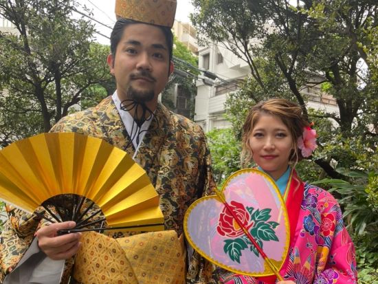 琉装シンプルプラン 女性はヘアセットあり！伝統的な琉装を着て「沖縄の南国リゾート」を散策するプラン＜那覇市＞