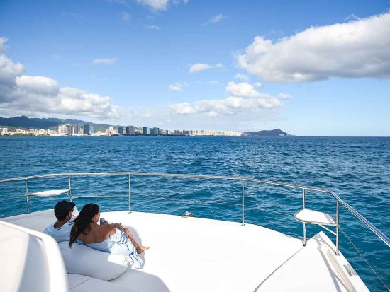 カップルクルーズ　 ヒリラニ号　カップル限定のロマンチックなクルーズ　最大3組までの少人数制！＜2時間／午後／ワイキキ発＞