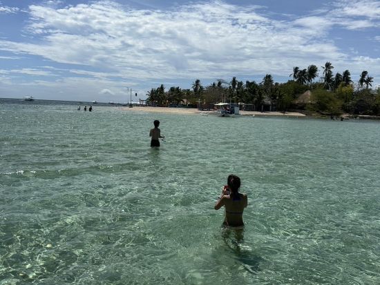 カオハガン島＆オランゴ島ツアー　貸切のスピードボートでアイランドホッピング＜マクタン島内送迎付き／日本人インストラクター＞