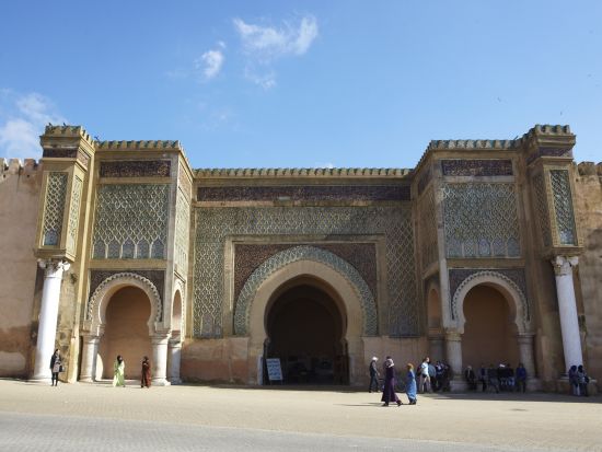 メクネス観光＋名門ワイナリー訪問　「シャトー・ロスラーン」にてペアリングランチを堪能＜貸切／日本語or英語ガイドorガイドなし／フェズ発＞