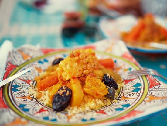 モロッコ料理教室　クスクスやタジンを学ぶ！スパイス香る本場の味を堪能＜混載／英語シェフ／マラケシュ発＞