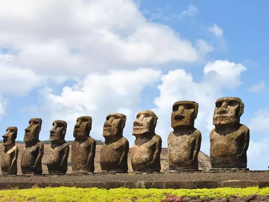 salida-del-sol-en-tongariki-isla-de-pascua_1996_201608260739401