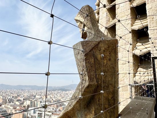 塔へのアクセス付き！日本語ガイドと巡る世界遺産サグラダ・ファミリア　最大15名の少人数グループ＆事前予約チケットで楽々入場＜約2時間／日本語ガイド＞