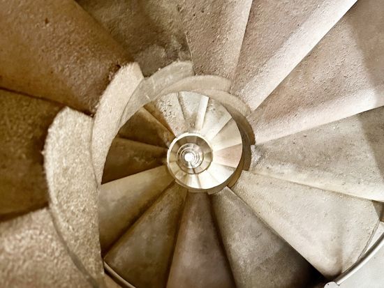 塔へのアクセス付き！日本語ガイドと巡る世界遺産サグラダ・ファミリア　最大15名の少人数グループ＆事前予約チケットで楽々入場＜約2時間／日本語ガイド＞