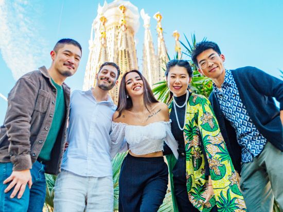 塔へのアクセス付き！日本語ガイドと巡る世界遺産サグラダ・ファミリア　最大15名の少人数グループ＆事前予約チケットで楽々入場＜約2時間／日本語ガイド＞