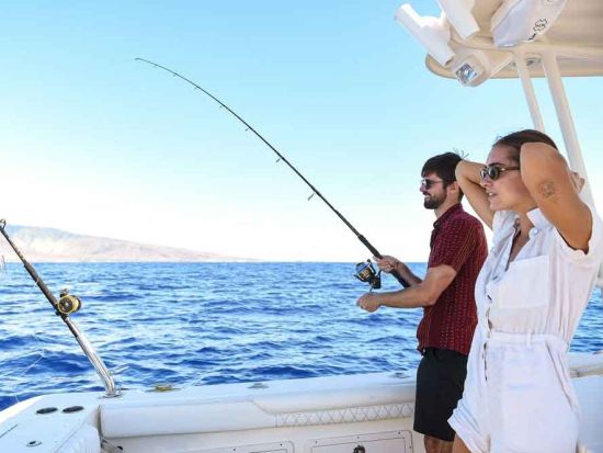 海釣り体験　西オアフの海で釣りを楽しもう！貸切スピードボートで爽快クルージング　釣り用具付き＜貸切／2時間／コオリナ・マリーナ＞