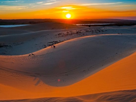 ムイネー1日観光ツアー　漁村＆スイティエン＆2つの砂丘 ＜英語ガイド／昼食付き／ホーチミン発＞