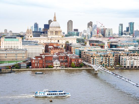 ロンドンを満喫！テムズ川クルーズまたは旧市街散策＋バラマーケットツアー　公認ガイド付き貸切プランも選択可能＜半日／日本語／ロンドン発＞by Mybus