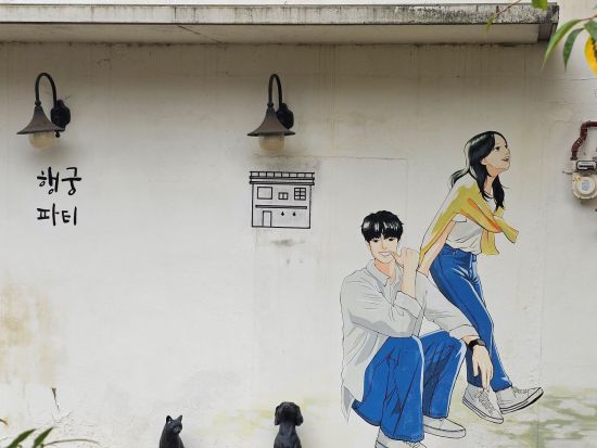 韓国ドラマロケ地巡りツアー【水原編】　「ソンジェ背負って走れ」などのロケ地を韓国ドラマに詳しいガイドがご案内！＜日本語ガイド＞