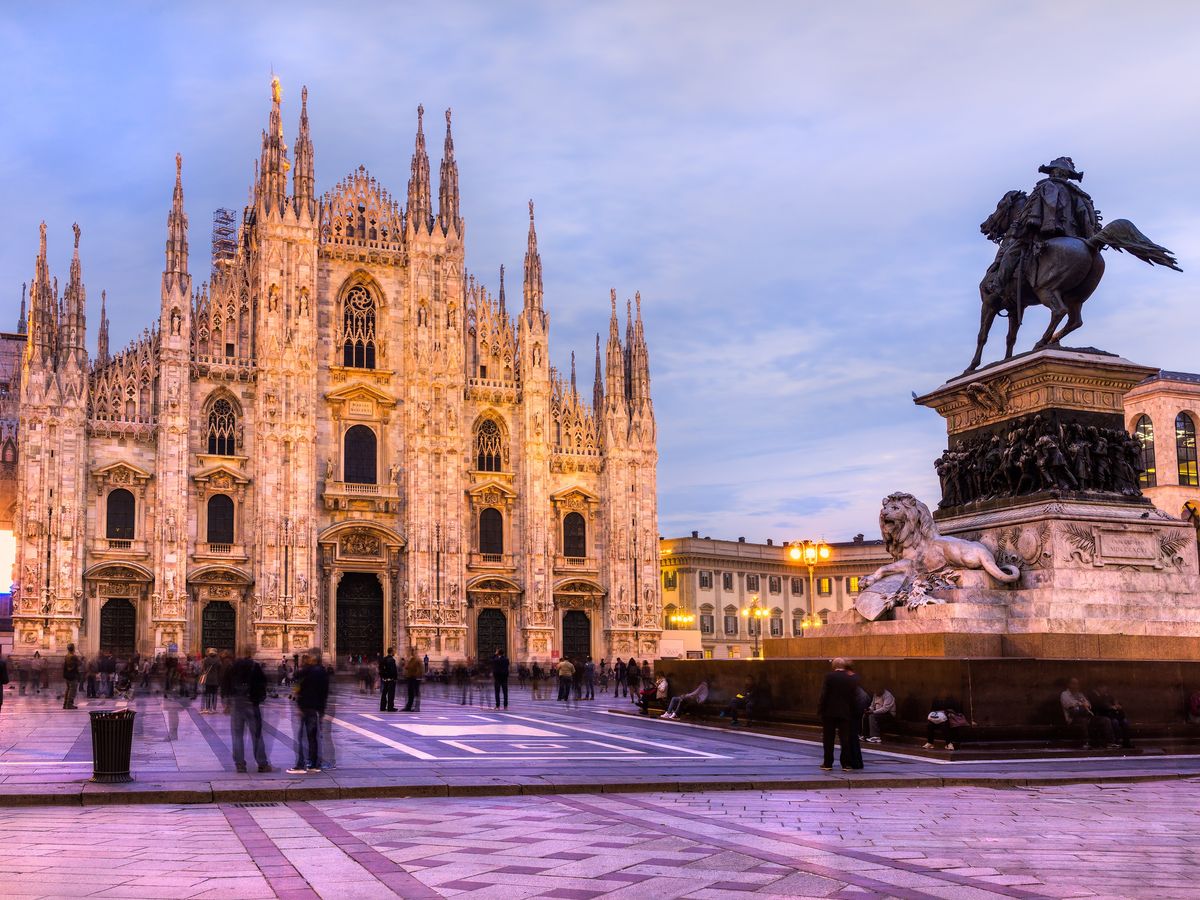 ミラノ・ドゥオーモ 屋上テラス＋博物館：優先入場チケット事前予約