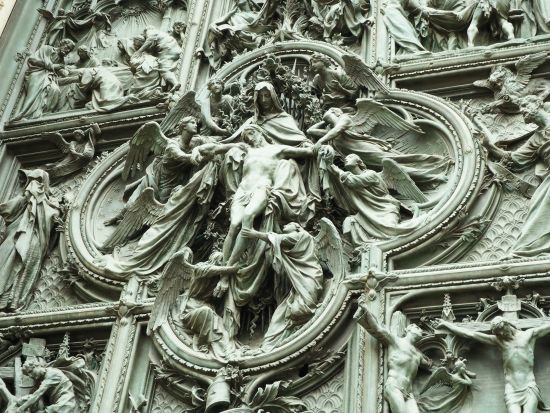 ミラノ・ドゥオーモ 屋上テラス＋博物館：優先入場チケット事前予約 ＊申込と同時に即予約確定