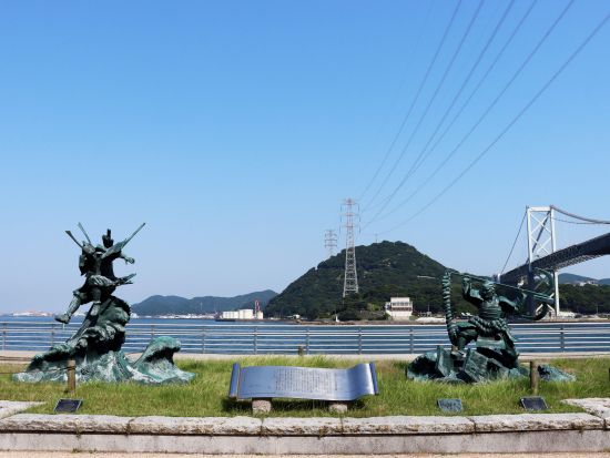 下関をめぐる半日タクシー観光 火の山公園＋唐戸市場＋赤間神社＋日清講和記念館＋長府毛利邸など＜3時間／下関駅発着＞by NTAトラベル