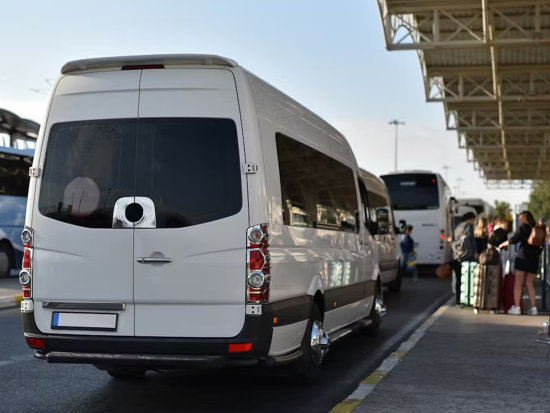【空港シャトル】カトヴィツェ空港 ⇔ クラクフ市内 ＜乗合／英語ドライバー＞