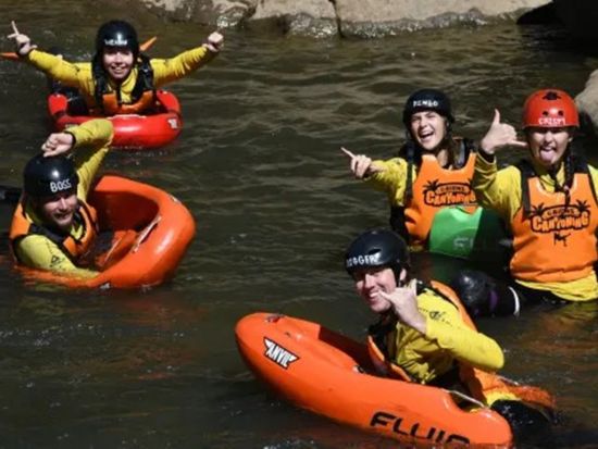 キャニオニング 熱帯雨林の秘境でスリリングに遊ぼう！選べる2つのコース＜半日＞by Cairns Canyoning