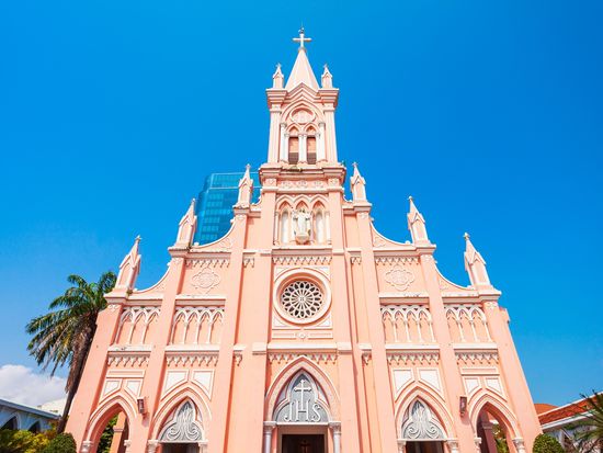Vietnam_Da Nang_Da Nang Cathedral_shutterstock_1147810643