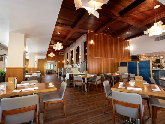 フレスコイタリアンレストラン　食事券＆事前予約　ハワイの味覚を加えた伝統的なイタリア料理＜夕食／ヒルトン・ハワイアン・ビレッジ内＞