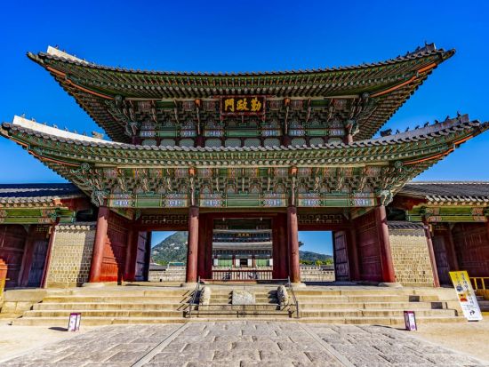 ソウル市内観光付き！南北境界線（DMZ）1日ツアー 第3トンネル＋自由の橋＋都羅展望台＋景福宮＋仁寺洞＜昼食付／日本語＞