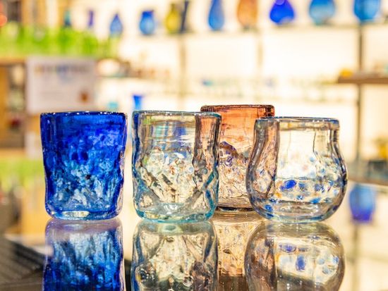 琉球ガラス体験  再生ガラスで作る自分だけの作品 ファミリーや友達同士・カップルにもオススメ◎＜約10分／国際通りてんぶす那覇＞