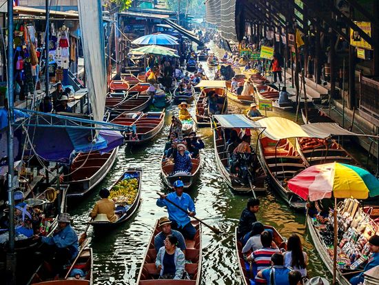 水上マーケット3