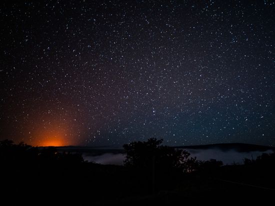 貸切チャーター（1-10名）　アレンジ自由自在！キラウエア火山観光とマウナケア山麓星空観賞＜8-11時間／日本語ガイド／ハワイ島＞by ハワイ観光