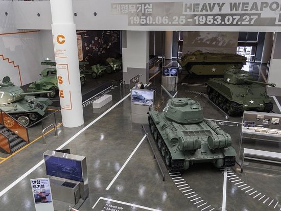 南北境界線（DMZ）1日ツアー　臨津閣＋自由の橋＋DMZゴンドラ＋オドゥ山統一展望台 + 戦争記念館＜火～日／日本語ガイド／ソウル発／昼食付＞