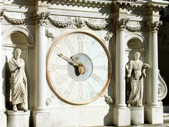 italy_venice_doges-palace_shutterstock_558488023