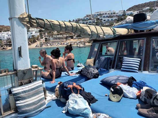 リトルベニス＆アギオスステファノス半日クルーズ　ミコノスの人気スポットを海から満喫！＜4～10月／約5時間／昼食付き／英語／ミコノス島発＞