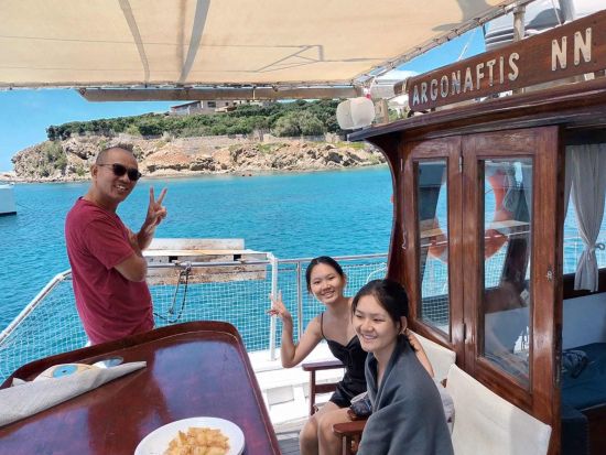 リトルベニス＆アギオスステファノス半日クルーズ　ミコノスの人気スポットを海から満喫！＜4～10月／約5時間／昼食付き／英語／ミコノス島発＞