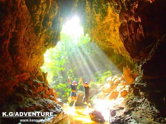 西表島マングローブカヌー or SUP ＆ 鍾乳洞探検ケイビング 秘境ジャングルで大冒険！島旅アドベンチャータイム＜送迎可／約5時間30分＞