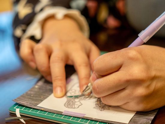 繊細な切り絵体験 歴史ある勝龍寺でアートと癒しの時間を満喫＜約3時間／京都府長岡京市＞