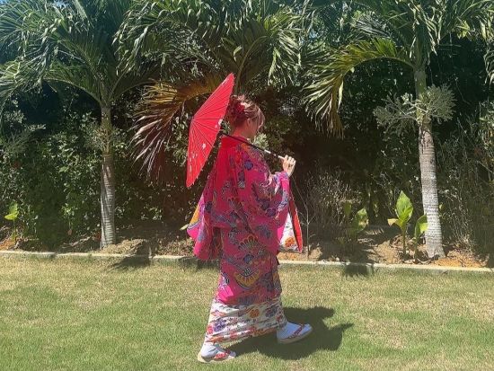 琉装着付け体験 伝統衣装の琉装を着て記念撮影！沖縄旅行の思い出にぴったりなプラン＜1時間半～2時間半／宮古島＞