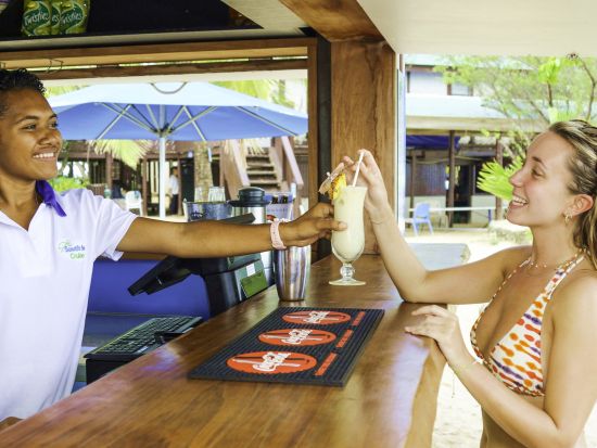 サウスシー アイランド日帰りクルーズ　高速艇で行く！美しい珊瑚礁に囲まれた無人島で自由時間＋ママヌザ諸島めぐり＜昼食付／ナンディ・デナラウ発＞