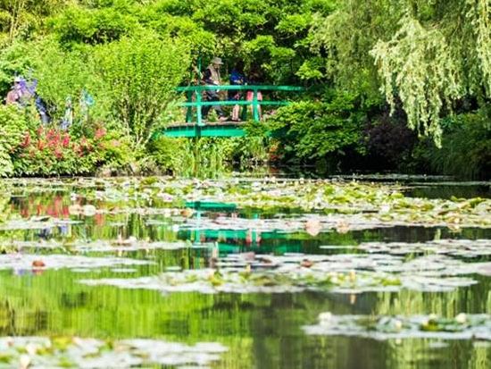 【1名から催行保証】印象派の巨匠たちの軌跡をたどる1日ツアー　モネの庭園ジヴェルニー＋ゴッホ最期の地オーヴェル＝シュル＝オワーズ訪問＜英語ガイド／パリ発＞