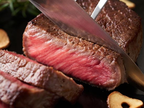 Generic_Steak_pixta_85525193_M (1)